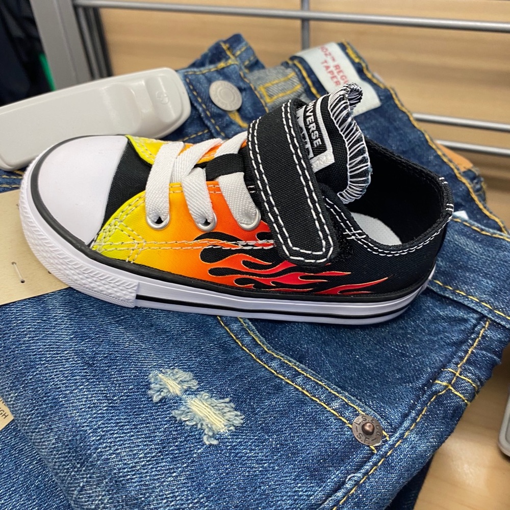 Infant convers